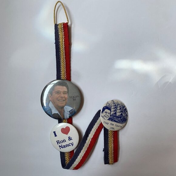 Vintage 1984 84 Ronald Reagan Political Pins on Ribbon I Heart Ron & Nancy Stay - Picture 2 of 7